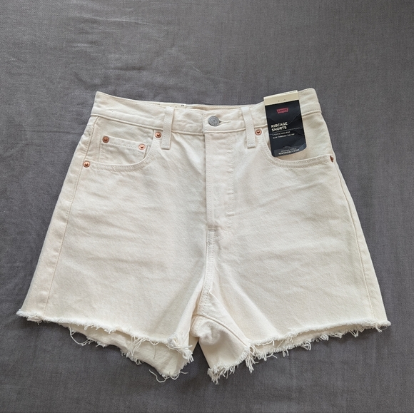 Levi's Pants - Levi's Ribcage Jean Shorts Hello It's Me Off White
